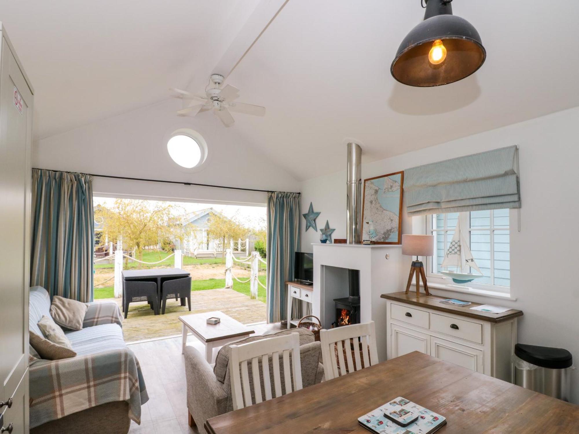 Sea Breeze Holiday home Filey